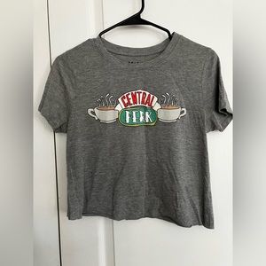 Central perk crop tee